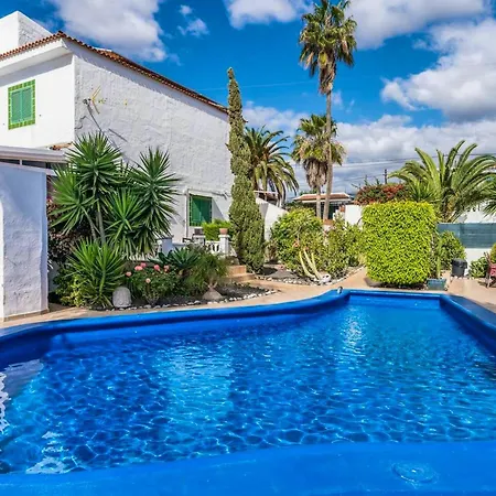 Welcoming House Near With Shared Pool Vakantiehuis Oroteanda Baja