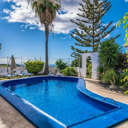 Semesterbostad Welcoming House Near With Shared Pool Oroteanda Baja