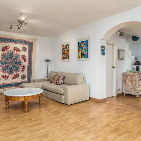 Welcoming House Near With Shared Pool Сasa de vacaciones *
