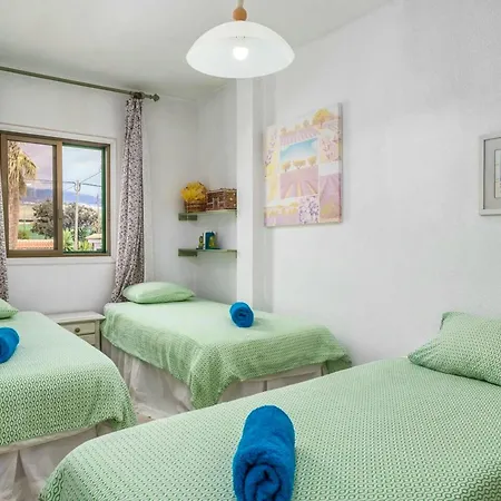 Welcoming House Near With Shared Pool Hébergement de vacances Oroteanda Baja