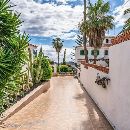 Welcoming House Near With Shared Pool Hébergement de vacances Oroteanda Baja